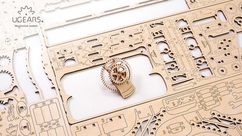 Ugears Spårvagnslinje Träbyggsats