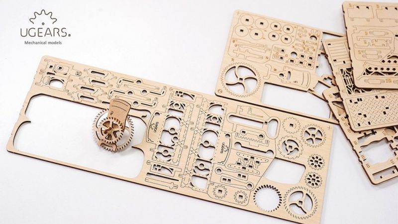 Ugears Spårvagnslinje Träbyggsats
