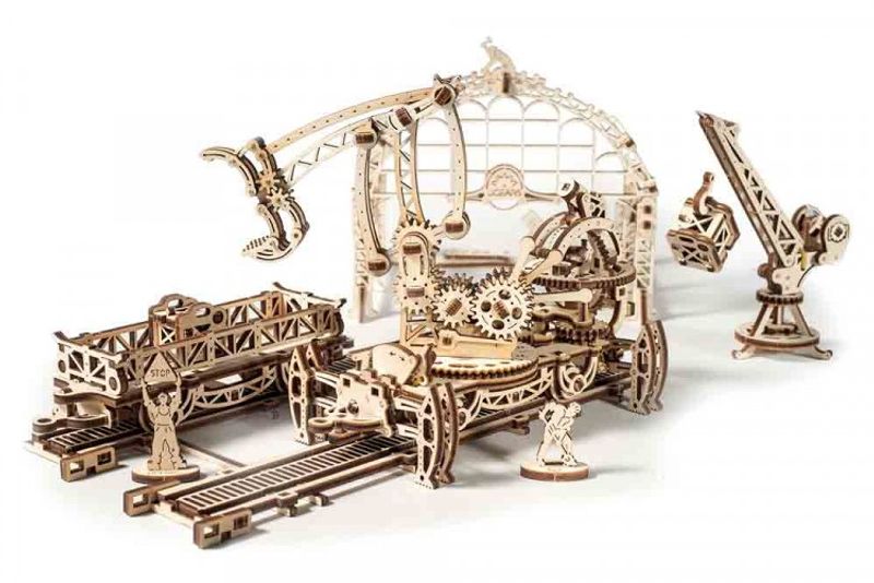 Ugears Rail Mounted Manipulator Träbyggsats