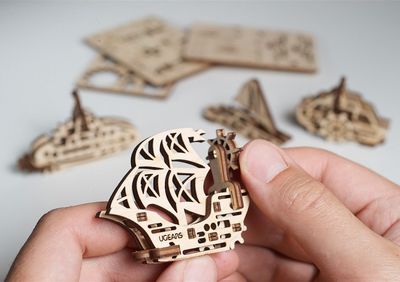 Ugears U-Fidget Skepp Träbyggsats