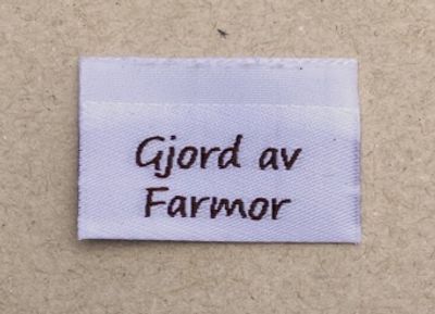 Etikett "Gjord av Farmor"  Vit  10 st/förp.