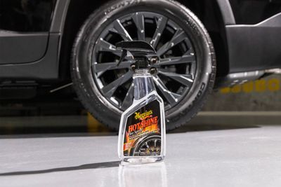 Hot Shine Tire Spray