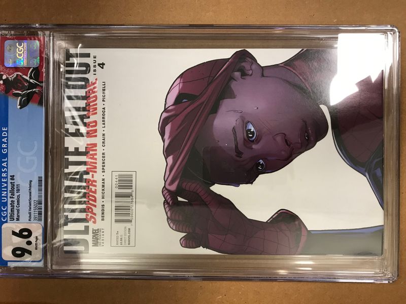 CGC 9,6 ULTIMATE FALLOUT #4 PICHELLI VAR 2ND PRINTING
