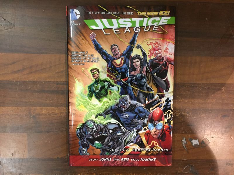 JUSTICE LEAGUE HC VOL 05 FOREVER HEROES (N52)