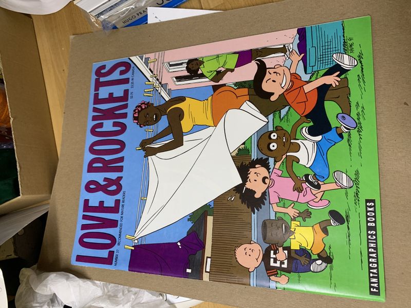 Love & Rockets Magazine # 37