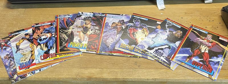 HEROES REBORN SET MED 10 ST PROMO TRADINGCARDS