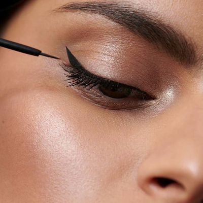 dr-hauschka-liquid-eyeliner-black