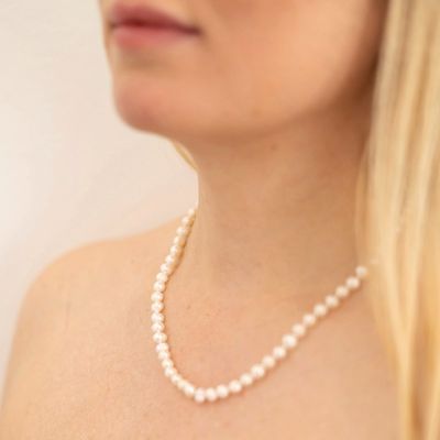 pearlywhite