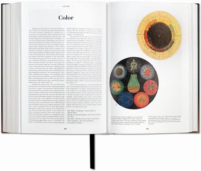 The Book of Symbols, Taschen