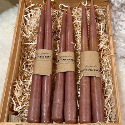 Handstöpta bivaxljus 2-pack Tranbär