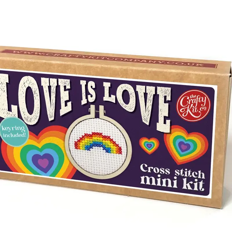 "Love is Love"-korsstygnskit
