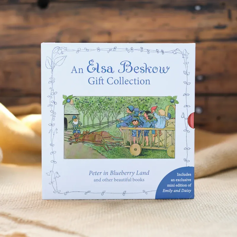An Elsa Beskow gift collection : Peter in blueberry land + 4 other books (mini edition)