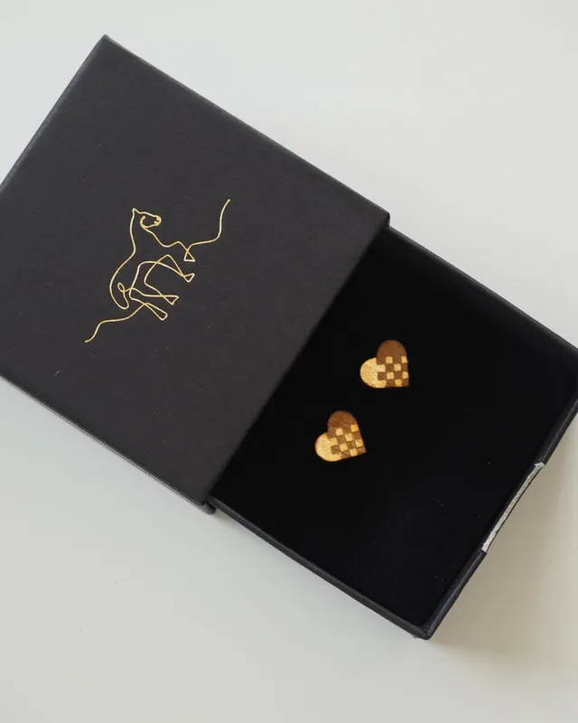 Örhänge Golden Hearts Earstuds