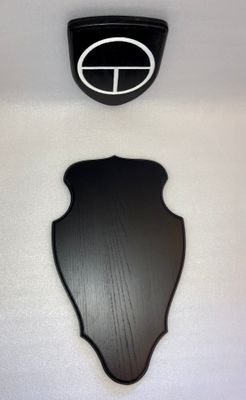 Trofésköld Svart