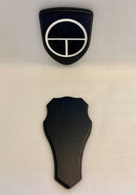 Trofésköld Svart