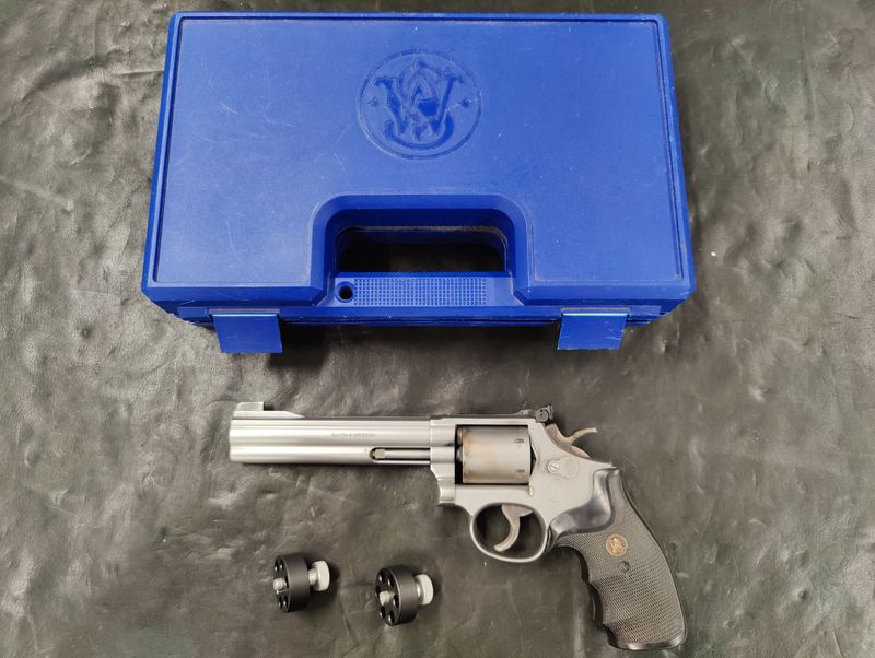 Smith and Wesson 617 22lr