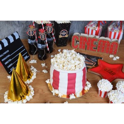 Pappersassietter Hollywood Cinema