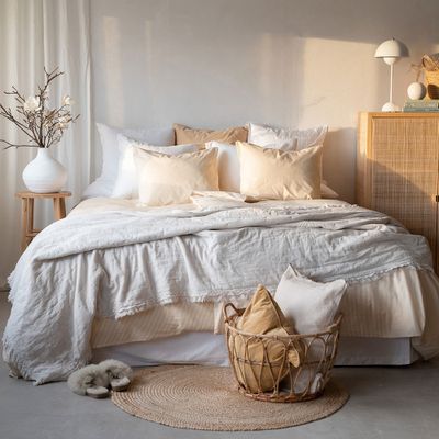 Thelma Gul Randigt Bäddset Enkeltäcke 150x210 Borganäs of Sweden