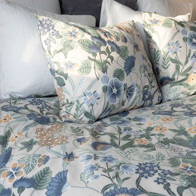 Blombacken Blå Blommigt Bäddset Enkeltäcke 150x210 Borganäs of Sweden