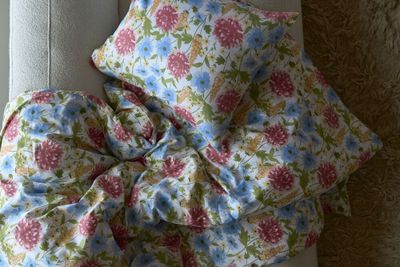 Askum Satin multi Blommor Bäddset Enkeltäcke 150x210 Kosta Linnewäfveri