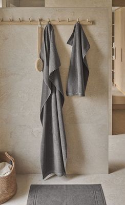 Helle Grå Badrumshandduk Frotté Borganäs of Sweden