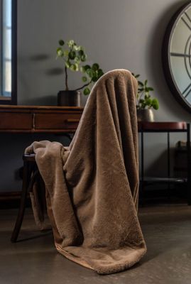 Pläd Nordby Nougat 130x170 Kosta Linnewäfveri