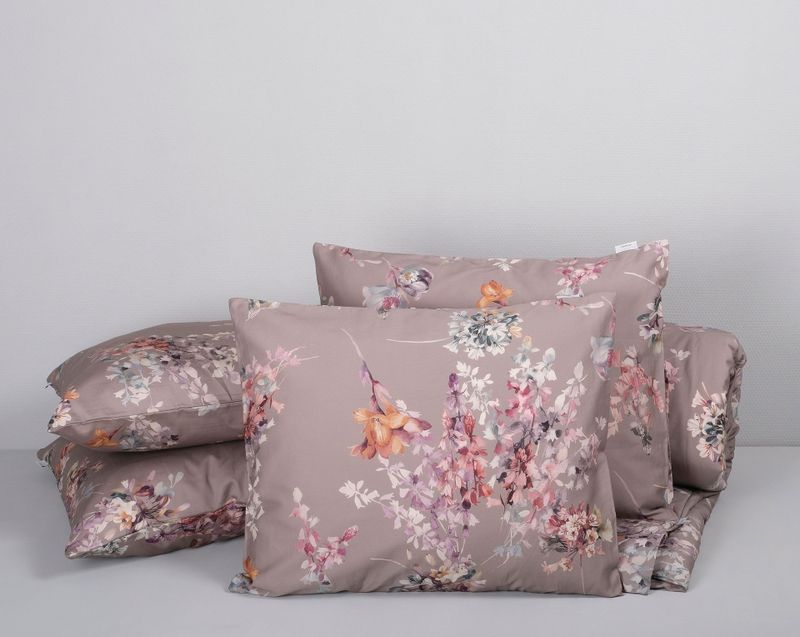 Flora Grå Satin Blommigt Bäddset Dubbeltäcke 220x220 Värnamo of Sweden