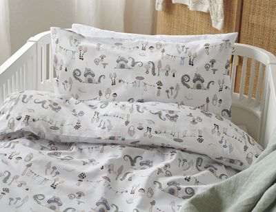 Fingal Svampar Pastell Barn Bäddset Spjälsäng 100x130 Borganäs of Sweden