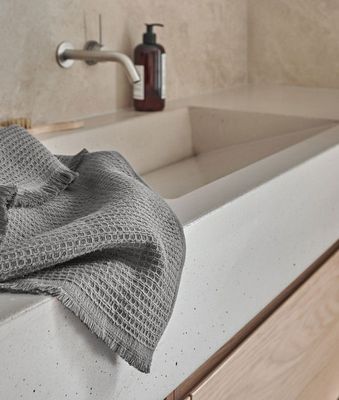 Haze Grå Badrumshandduk Frotté Borganäs of Sweden