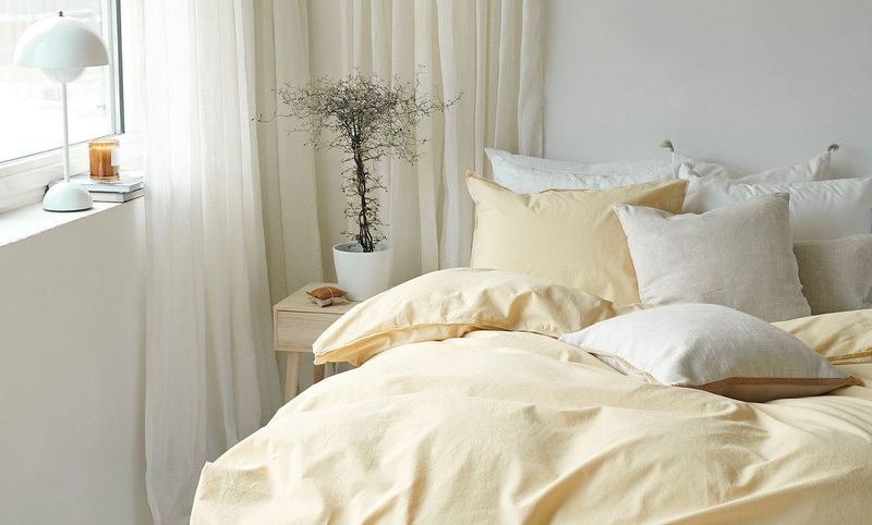 Enfärgat Gul Humble Bäddset Dubbeltäcke 220x210 Borganäs of Sweden