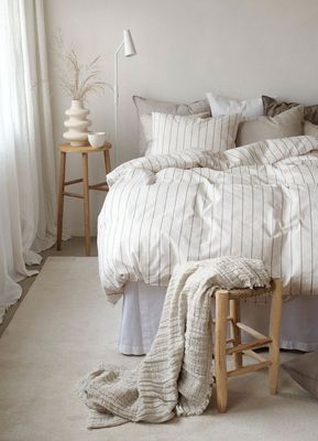 Saga Beige Randigt Bäddset Enkeltäcke 150x210 Borganäs of Sweden