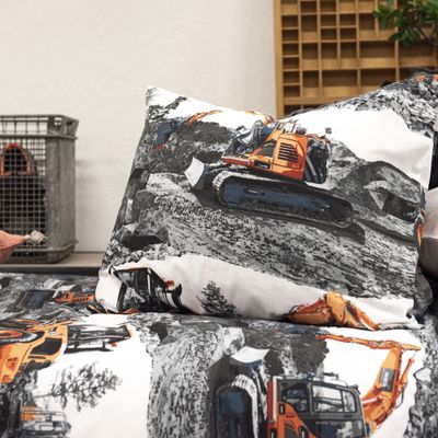 Maskiner Orange Barn Bäddset Enkeltäcke 150x210 Borganäs of Sweden