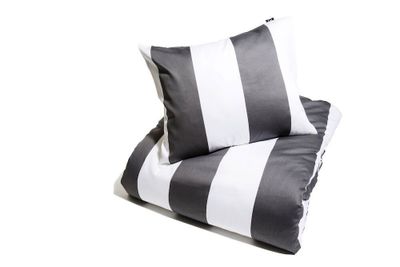 Fjällbacka Randigt Grå Satin Bäddset Dubbeltäcke 230x220 Kosta Linnewäfveri