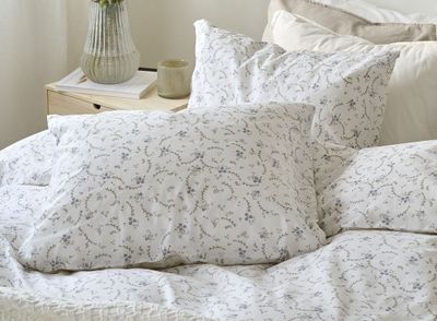 Vilja Blå Blommigt Bäddset Enkeltäcke 150x210 Borganäs of Sweden