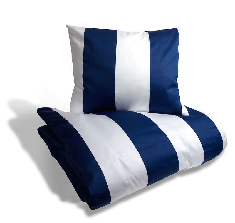 Örngott Fjällbacka Randigt Marin Satin 50x60 Kosta Linnewäfveri