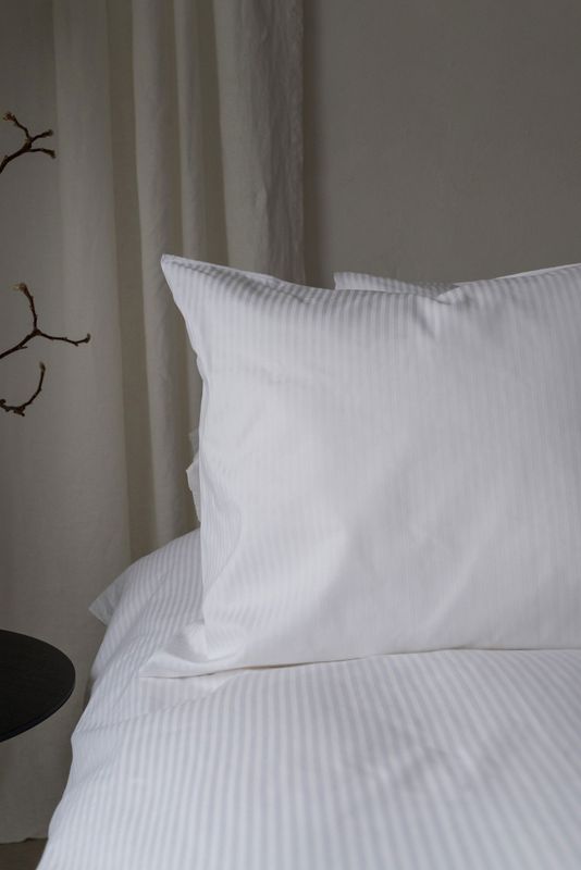 Örngott Hotell Satinrand Vit 55x75 Borganäs of Sweden