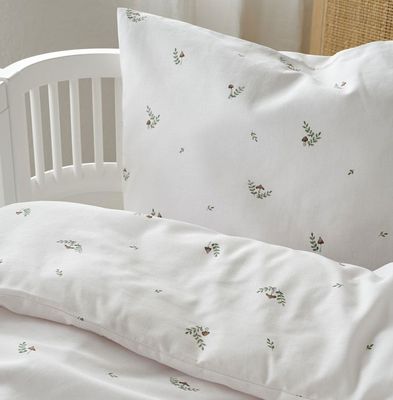 Alvin Svampar Beige Barn Bäddset Spjälsäng 100x130 Borganäs of Sweden