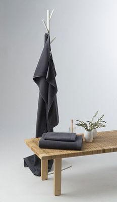 Enzo Mörkblå Badrumshandduk Frotté Borganäs of Sweden