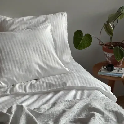 Pearl Vit Satin Randigt Bäddset Enkeltäcke 150x210 Classic Textile