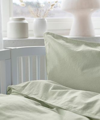 Enfärgat Grön Humble Bäddset Barn Spjälsäng 100x130 Borganäs of Sweden