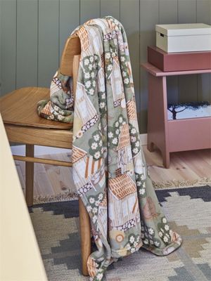 Åsgränd Grön Pläd 130x150 Redlunds