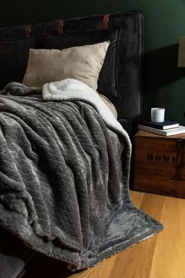 Sherpapläd Smeviken Grå 130x170 Kosta Linnewäfveri