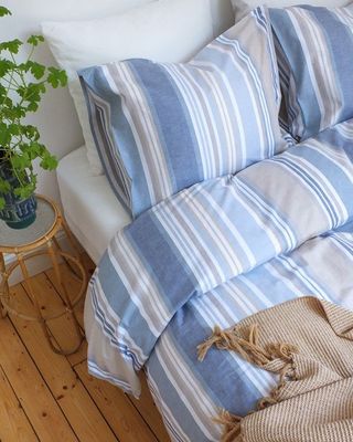 Harry Randigt Blå Bäddset Enkeltäcke 150x210 Classic Textile