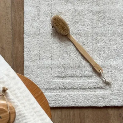 Turin Off-White Badrumsmatta Classic Textile