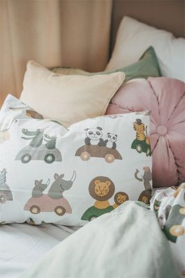 Eddie Ljusgul Kuddfodral 45x45 Redlunds