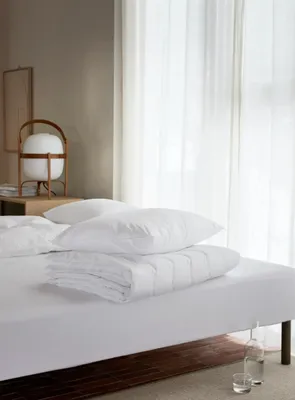 Paket Hotelltäcke & Hotellkudde 800g 150x210 550g + 50x60 Höie