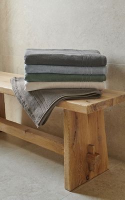 Helle Brun Badrumshandduk Frotté Borganäs of Sweden