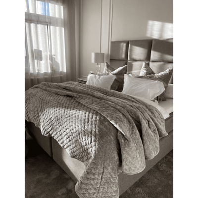 Cia Lin Överkast Dubbelsäng 260x260 Svanefors