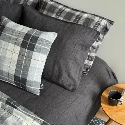 Örngott Storuman Flanell Mörkgrå/Svart 50x600 Classic Textile