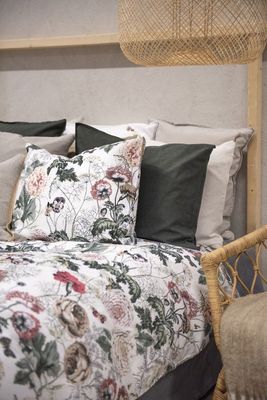 Fiona Vit Blommigt Bäddset Enkeltäcke 150x210 Borganäs of Sweden